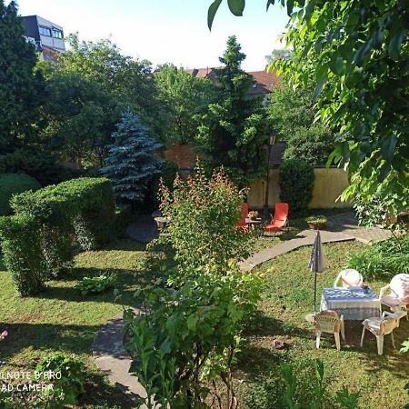 Cocic Garden Apartment โอซีเยก ภายนอก รูปภาพ