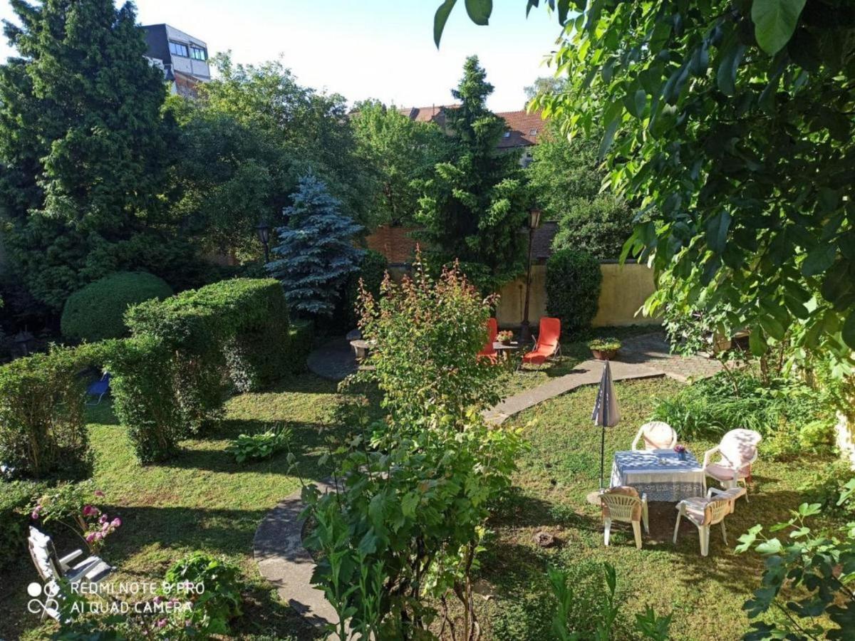 Cocic Garden Apartment โอซีเยก ภายนอก รูปภาพ